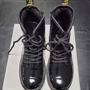 Girls Doc Martens Patent 3